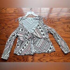 Forever 21 Geometric Print Sleeveless Blouse - Black, White, Pink Size 1X